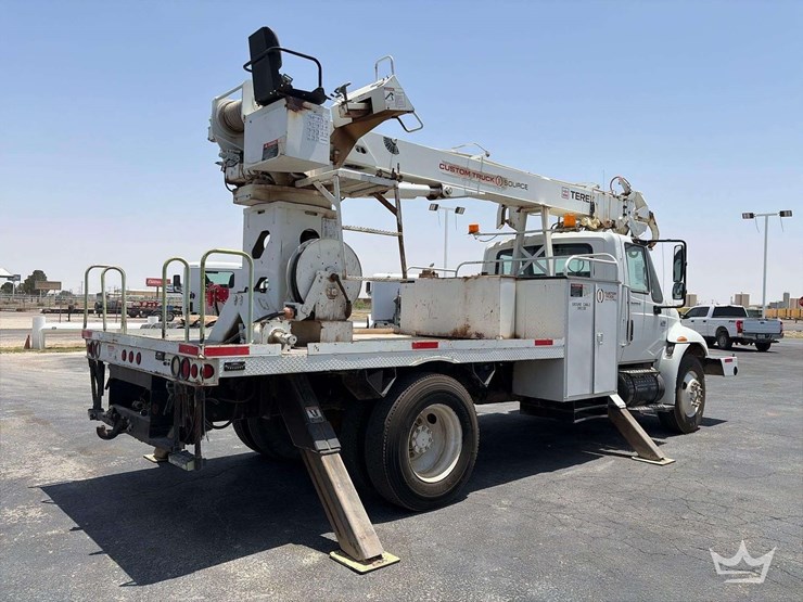 2007-international-durastar-4300-image-3