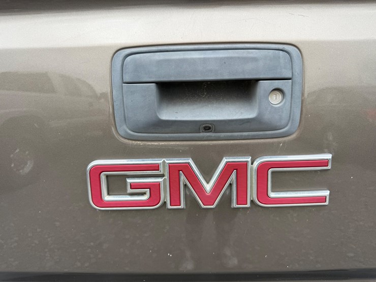 2015-gmc-1500-image-9
