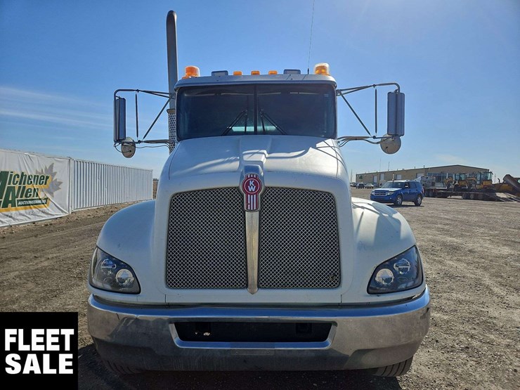 2015-kenworth-t370-image-9