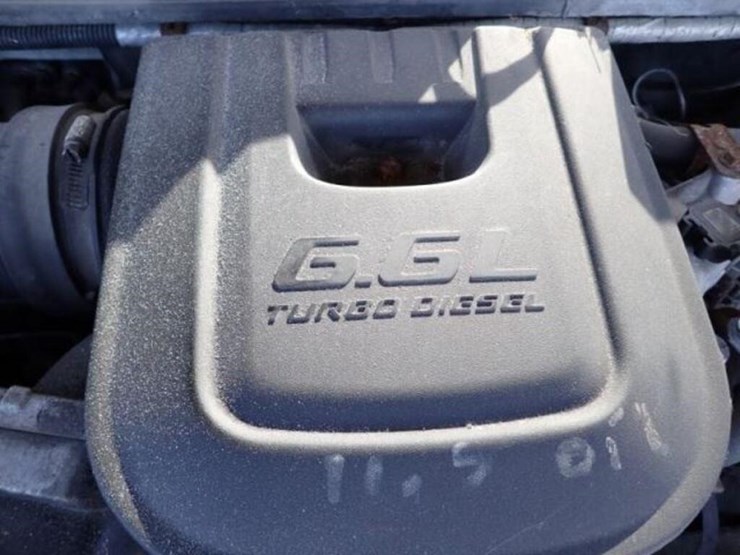 2014-chevrolet-silverado-3500hd-image-26