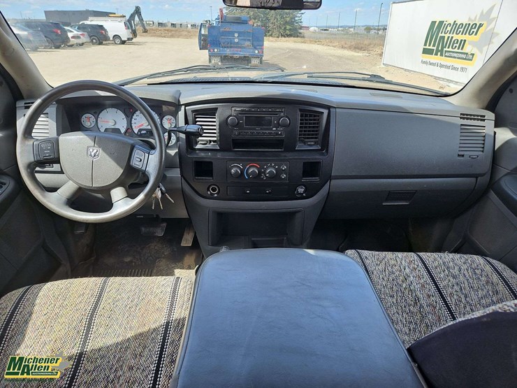 2008-dodge-ram-2500-image-25