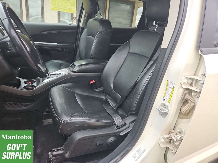 2012-dodge-journey-image-25
