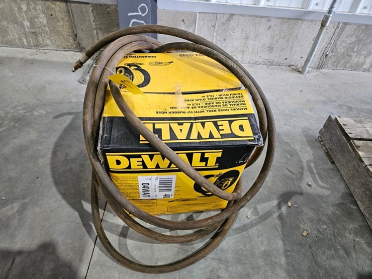 #6235-•-dewalt-manual-hose-reel-and-hose-image-1