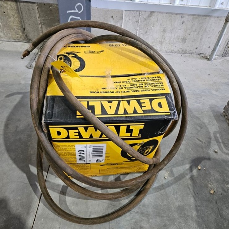 #6235 • Dewalt Manual Hose Reel And Hose