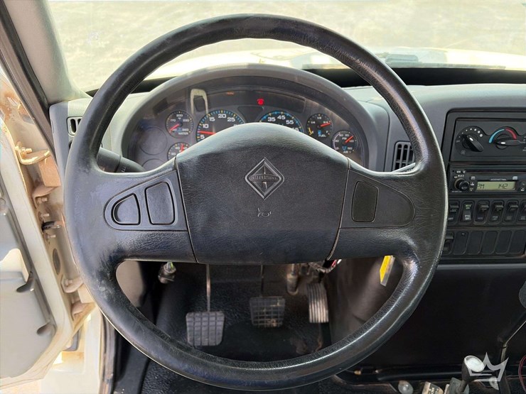 2007-international-durastar-4300-image-10