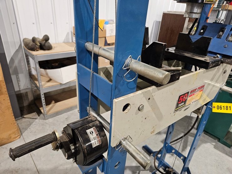 #6181-•-baileigh-industrial-50-ton-shop-press-image-10
