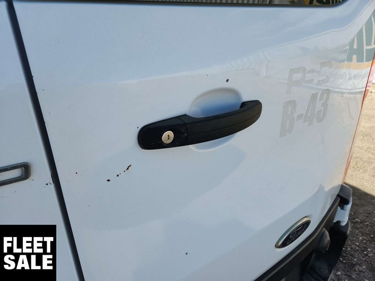 2019-ford-transit-image-32