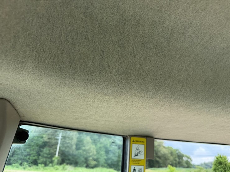 2004-john-deere-6420-image-68