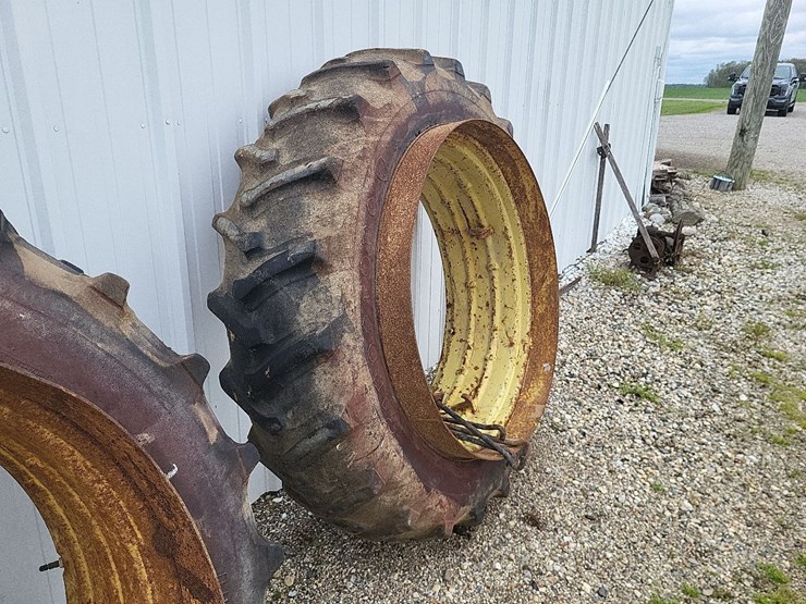 (1)-pair-of-firestone-15.5-38-t-rail-duals-w/hardware-and-hooks-image-16