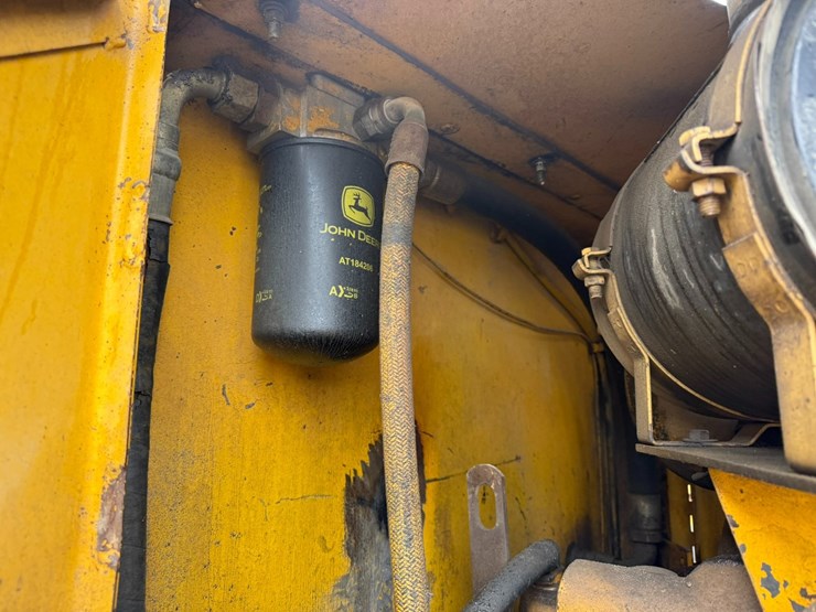 deere-544e-image-14