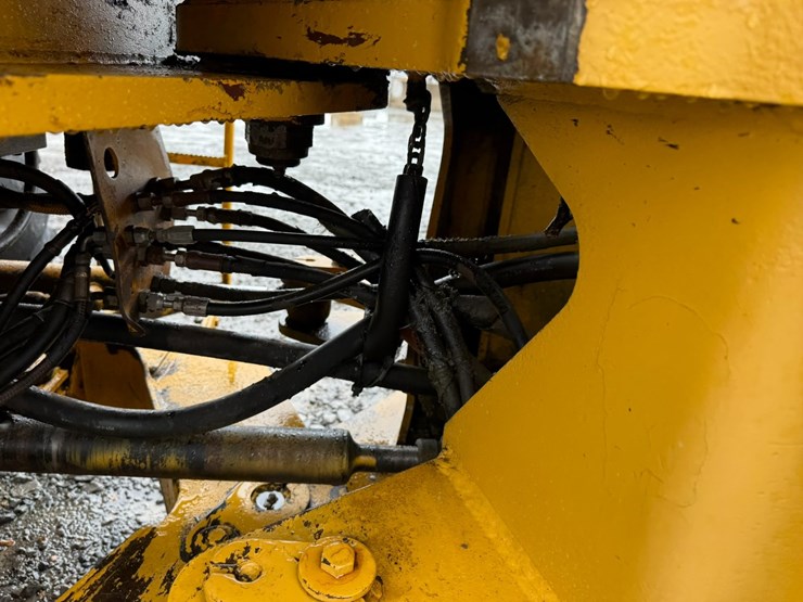 deere-544e-image-57