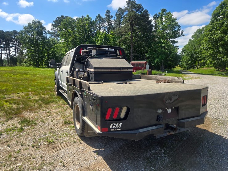 2017-ford-f550-image-12