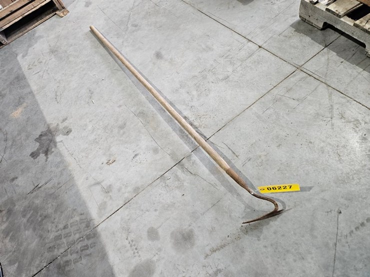 #6227-•-wood-handle-culitvator-image-3