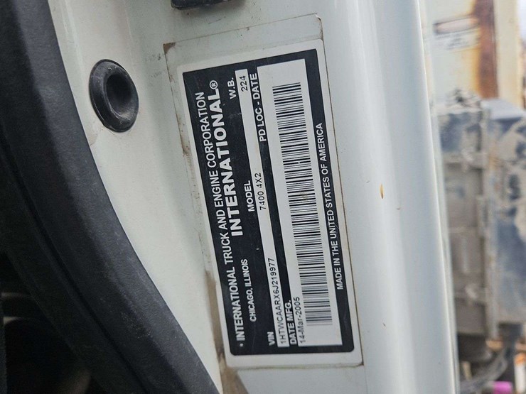 international-workstar-7400-image-47
