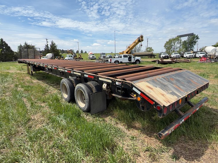 2015-precision-truss-extendable-trailer-image-7