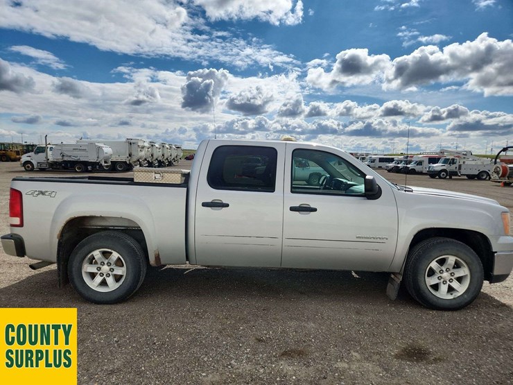 2011-gmc-sierra-1500-image-6