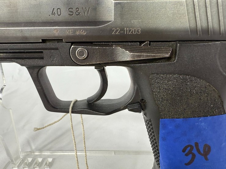#36-•-heddert-koch-hk-usp-40-s&w-pistol-22-11203-image-13