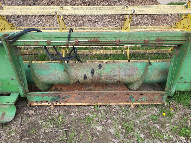 john-deere-3300-image-18