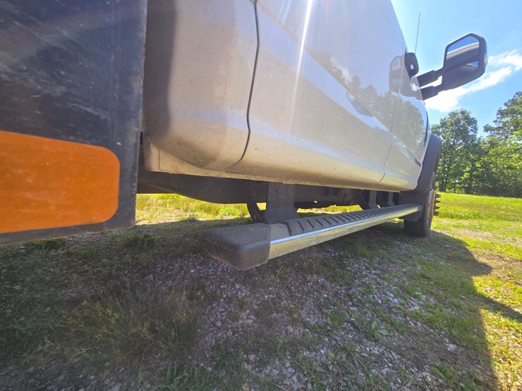 2017-ford-f550-image-67