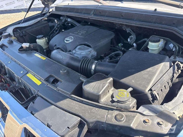 2007-nissan-armada-image-9