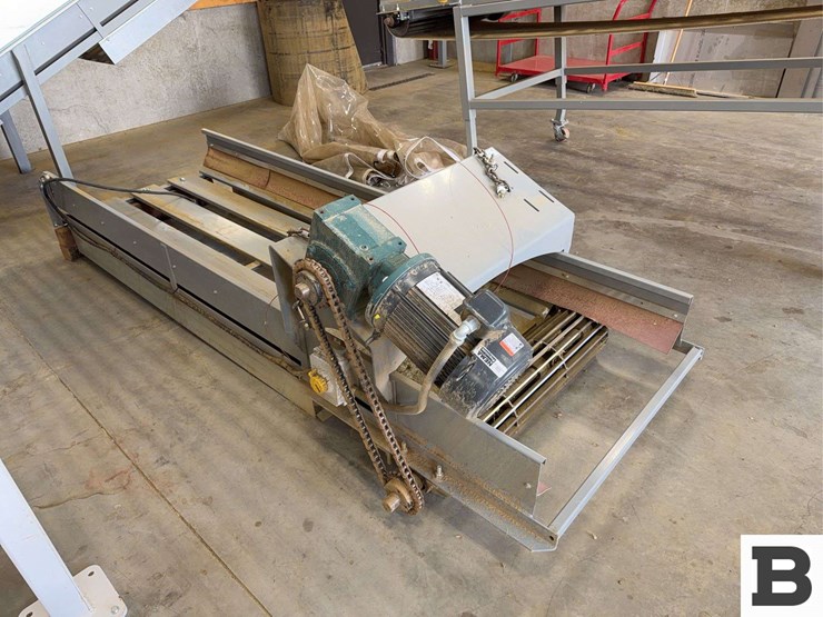 trash-conveyor-image-2
