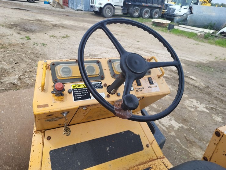stone-rhino-roller-image-40