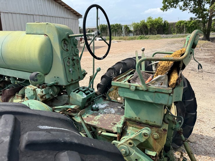 1957-john-deere-620-image-21