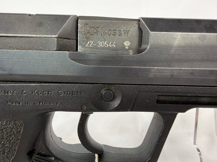 #5-•-heckler-&-koch-usp-40-s&w-pistol-22-30544-image-12