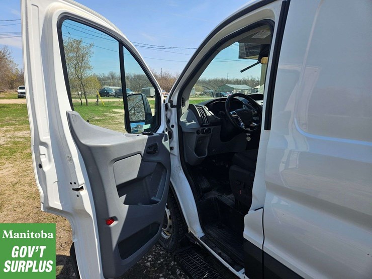 2017-ford-transit-image-20