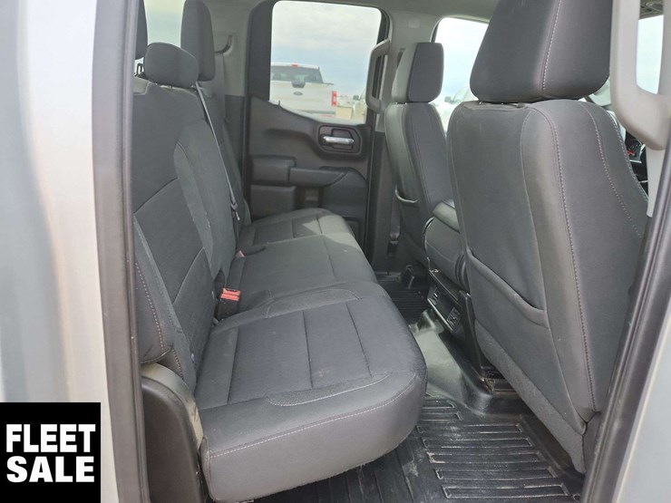 2022-chevrolet-silverado-1500-image-18