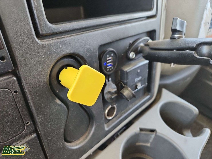 international-durastar-4400-image-22