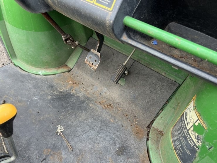 2007-john-deere-gator-image-8