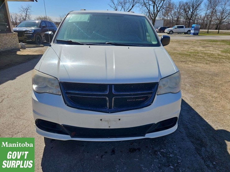 2012-dodge-grand-caravan-se-image-8