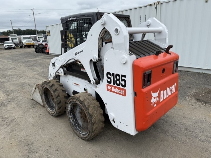 2011-bobcat-s185-image-6