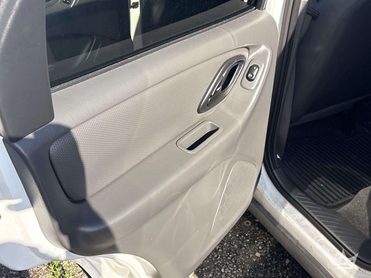2007-ford-escape-image-17