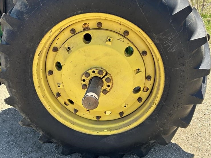 1990-john-deere-4755-image-23