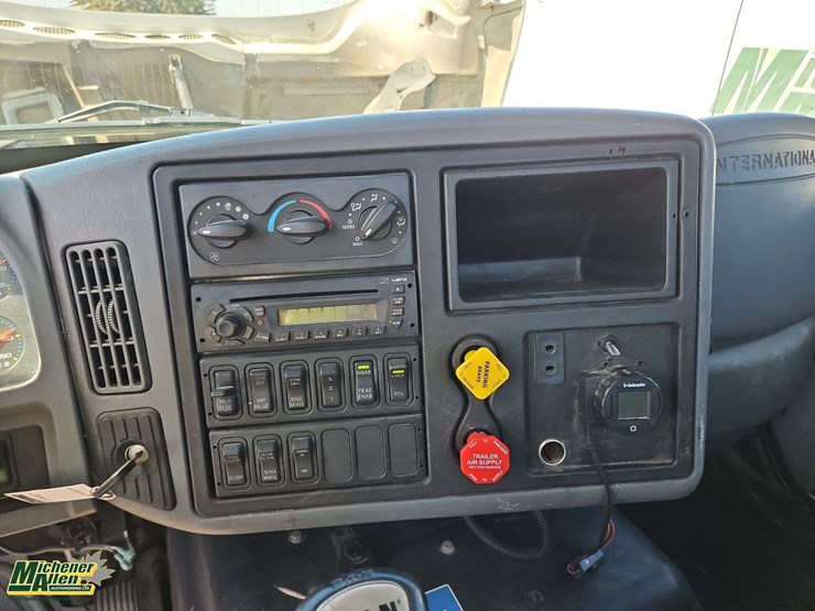 2004-international-transtar-8600-image-29