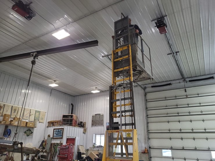 bill-jax-1571-man-lift-image-2