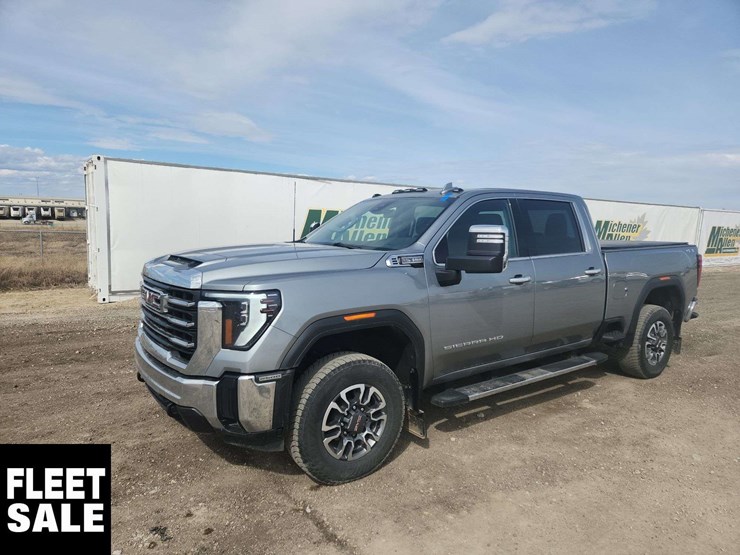 2024-gmc-sierra-2500hd-image-1