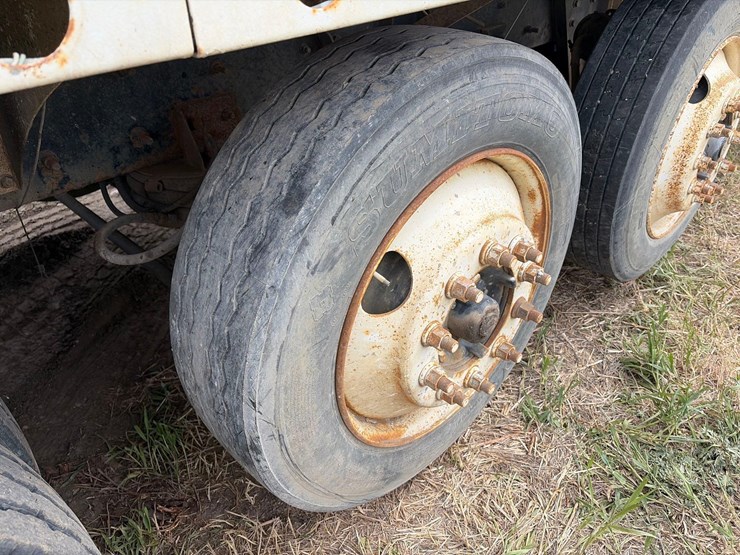 mack-cement-truck-image-46