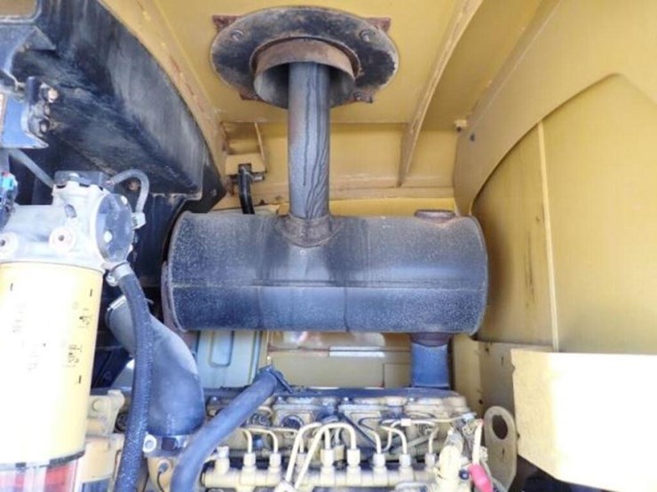 2018-caterpillar-924k-image-63