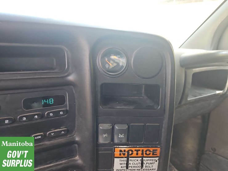 2005-gmc-topkick-c5500-image-33