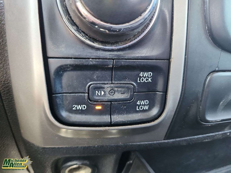 2014-dodge-1500-image-21