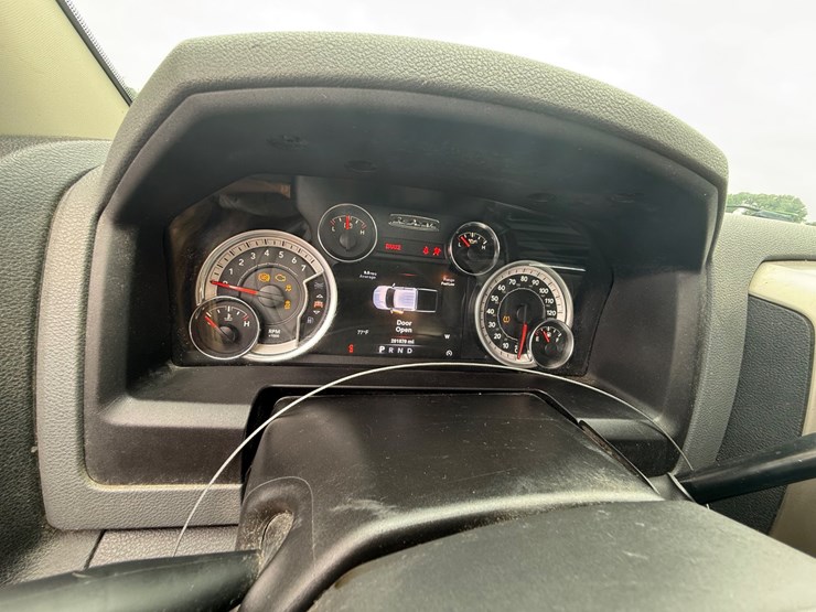 2013-dodge-ram-1500-image-50