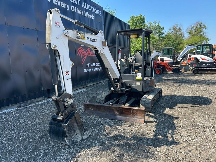 2019-bobcat-e35-image-7