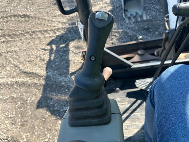 2019-bobcat-e35-image-24