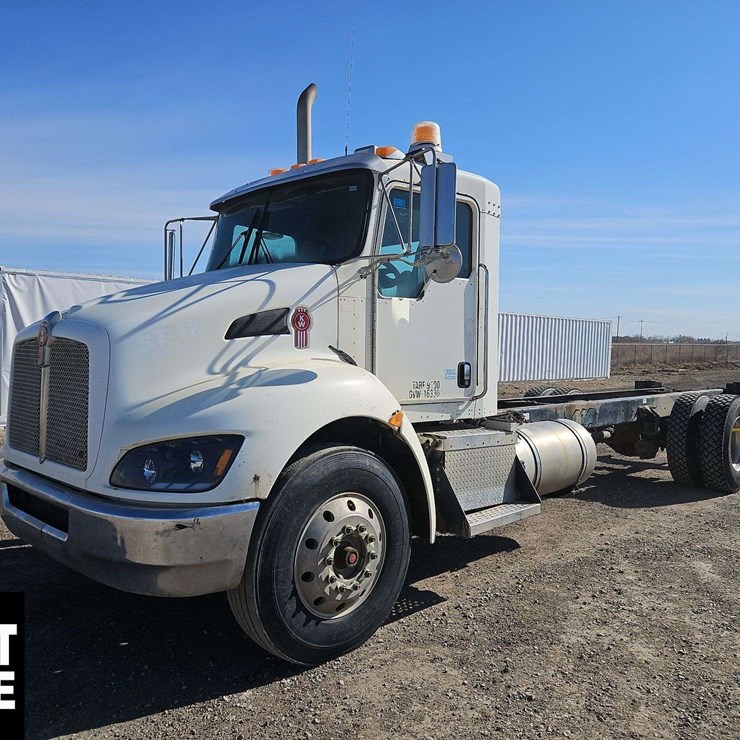 2015 KENWORTH T370