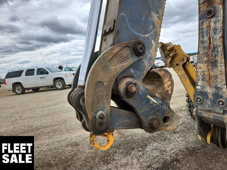 deere-410l-image-23