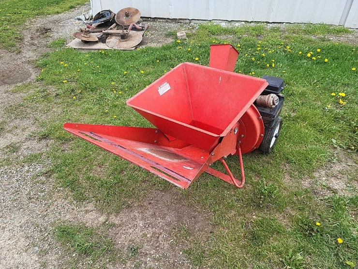 mtd-5hp-chipper/shredder-image-4