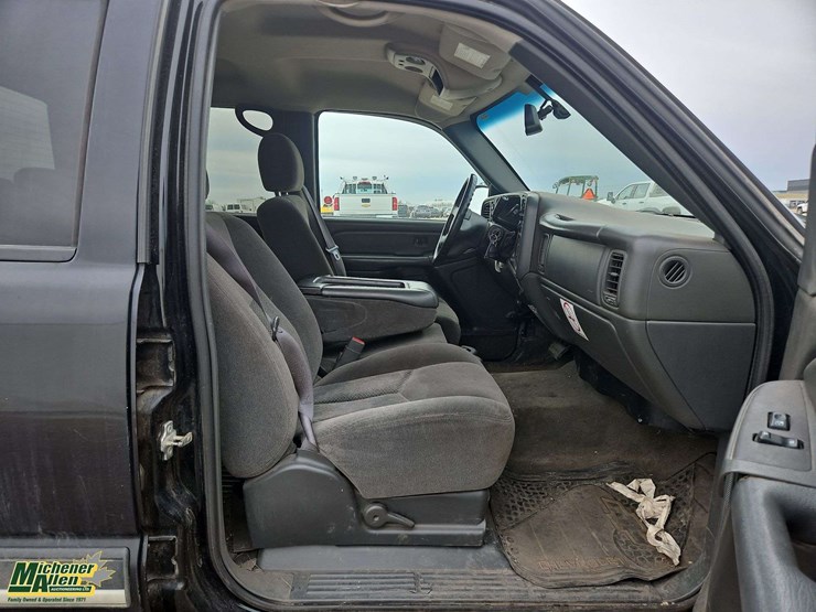 2005-chevrolet-silverado-1500-image-18